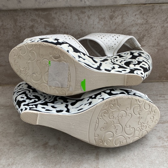 Robes Fashionable wearable art Wedge Shoe - Picture 9 of 9